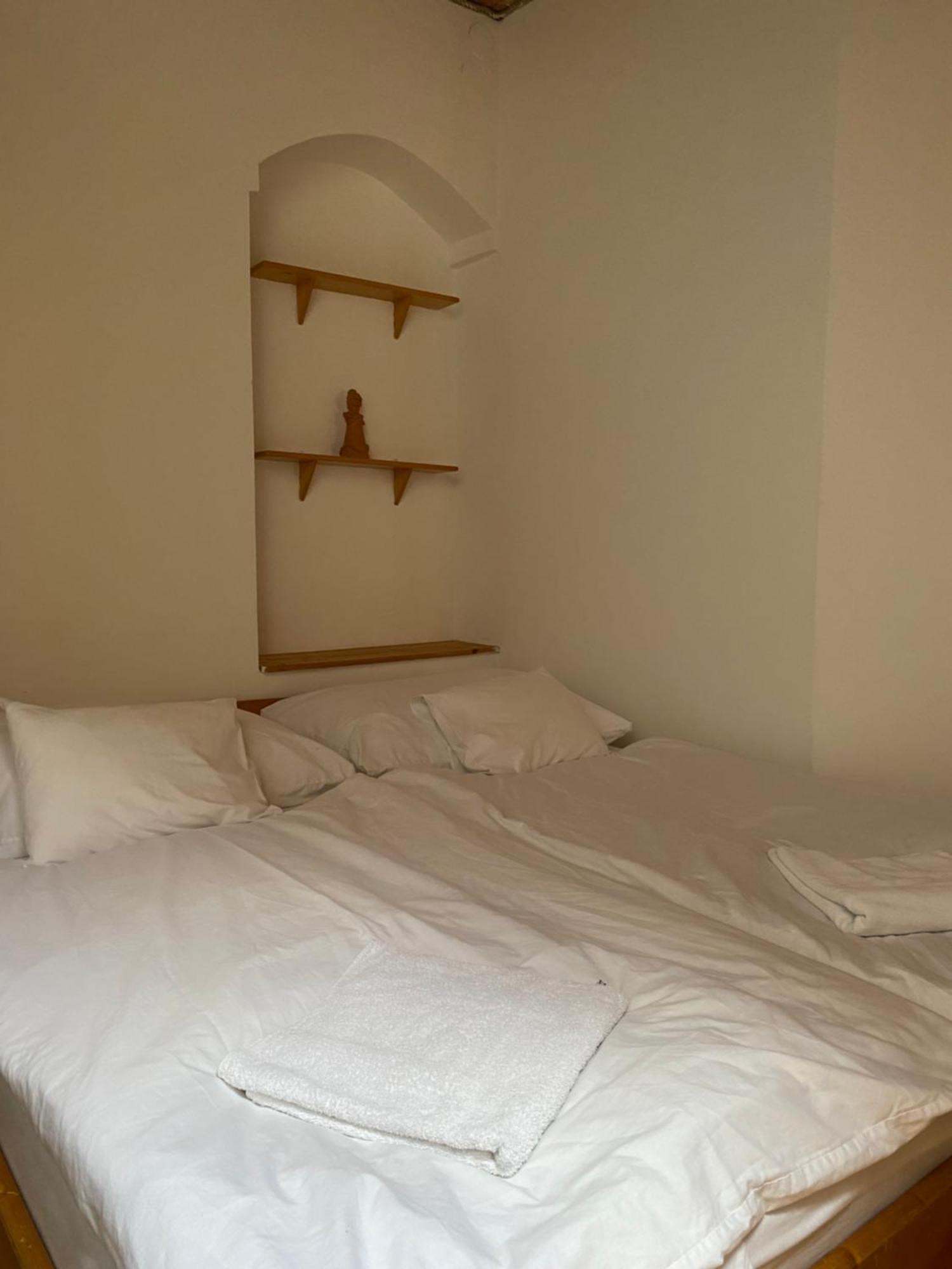 ジュール Katalinkert Panzio Bed & Breakfast エクステリア 写真